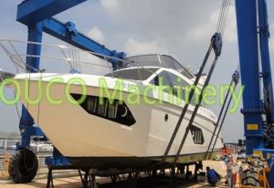 Du thuyền / Thuyền du lịch cần cẩu